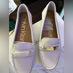 NWT Calvin Klein Cream colored Loafers